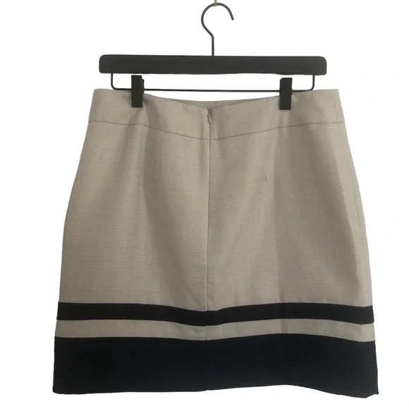 LOFT cream/navy blue skirt - Picture 2 of 5